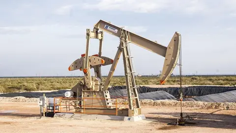  Monta&ntilde;a rusa de materias primas: el petr&oacute;leo al volante de la econom&iacute;a global 