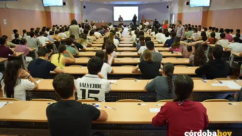 Estudiantes asistentes a uno de los ex&aacute;menes de acceso a la universidad celebrados en C&oacute;rdoba, en una imagen de archivo FOTO UCO