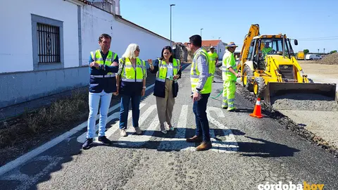 La delegada de Fomento, Articulaci&oacute;n del Territorio y Vivienda, Carmen Granados, en una visita a las obras en la A-435 FOTO JUNTA DE ANDALUC&Iacute;A