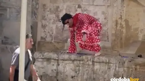 Despedida de soltero usando las pilonas de la Mezquita-Catedral IMAGEN DE UN VIDEO DE NODO CORDUBA