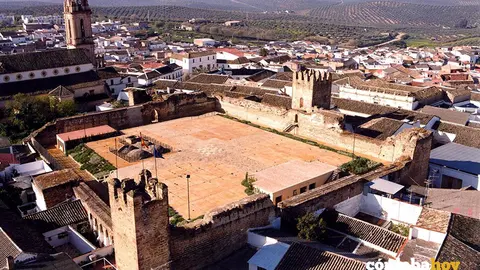 Castillo de Bujalance, en una imagen de archivo FOTO JUNTA