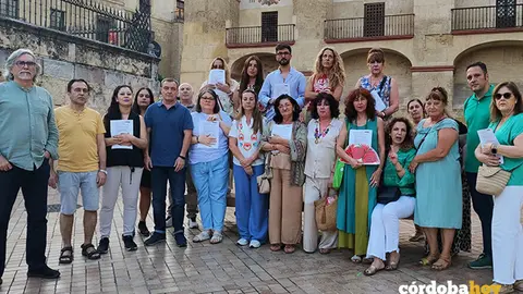 Comerciantes y artesanos de la Juder&iacute;a en una primera protesta en el Casco Hist&oacute;rico, en una imagen de archivo FOTO NODO CORDUBA