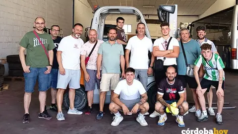 Participantes en el curso de prevenci&oacute;n de riesgos en la manipulaci&oacute;n carretillas elevadoras de Comisiones Obreras FOTO CCOO