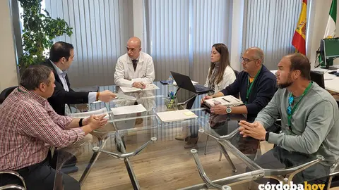 Juan Jos&eacute; Caballero y Sergio Rosa, en una reuni&oacute;n con el director gerente y la directora de Enfermer&iacute;a del Hospital Universitario Reina Sof&iacute;a, Francisco Trivi&ntilde;o y Roc&iacute;o Segura FOTO CSIF C&Oacute;RDOBA