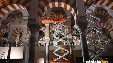 Intervenci&oacute;n de emergencia en la Mezquita-Catedral tras el incendio FOTO CABILDO CATEDRAL