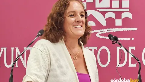La concejal del PSOE en el Ayuntamiento de C&oacute;rdoba Isabel Bernal FOTO PSOE