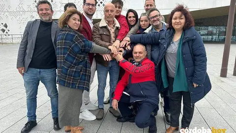 Ediles del PSOE y Hacemos C&oacute;rdoba al presentar la denuncia ante la Fiscal&iacute;a contra la campa&ntilde;a 'La mujer nace o se hace', junto a representantes de distintos colectivos FOTO PSOE