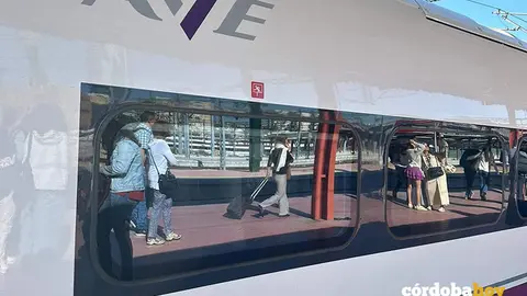 Tren de alta velocidad de Renfe en una imagen de archivo FOTO EUROPA PRESS