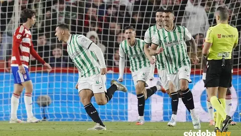 Fuentes celebra su gol de esta noche ante el Granada FOTO LA LIGA HYPERMOTION