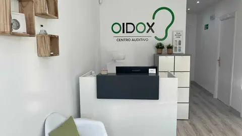  Ahorra viajando a Madrid a comprar tus pr&oacute;ximos aud&iacute;fonos 