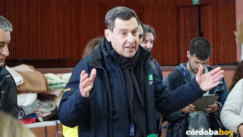El presidente de la Junta, Juanma Moreno, en Adamuz FOTO YOLANDA PEDROSA