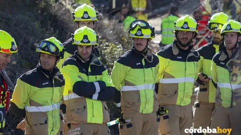 Bomberos cordobeses en la visita de los reyes a Adamuz, en una imagen de archivo