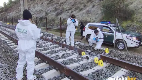 Agentes de la Guardia Civil investigando el accidente, en una imagen de archivo FOTO GUARDIA CIVIL