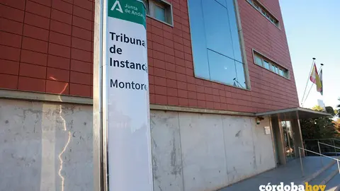 Imagen de la fachada del juzgado de Montoro que asume la investigaci&oacute;n de la causa del accidente ferroviario ocurrido en Adamuz FOTO ROC&Iacute;O RUZ / EUROPA PRESS