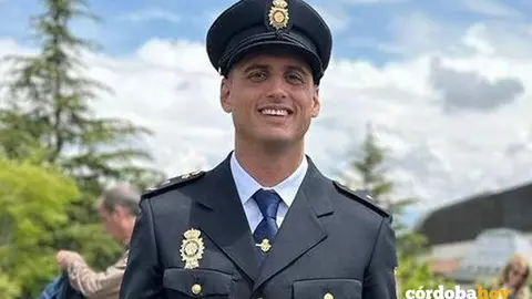 El agente de la Polic&iacute;a que viajaba a Madrid y que ayud&oacute; a socorrer a otros pasajeros del Iryo y luego del Alvia, tras el accidente ferroviario en Adamuz FOTO POLIC&Iacute;A NACIONAL