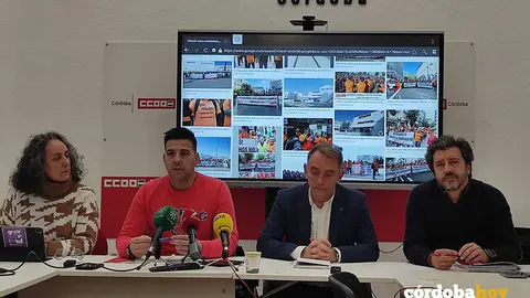 Rosa Rodr&iacute;guez, Garc&iacute;a Leiva, Santiago y Jim&eacute;nez, en la sede de CCOO C&oacute;rdoba FOTO EUROPA PRESS