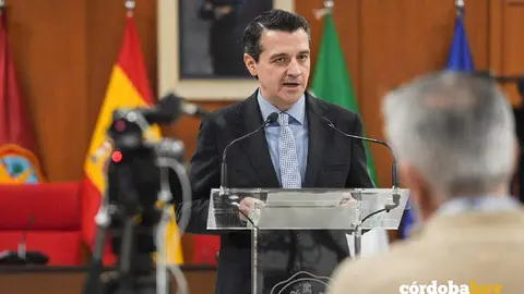 El alcalde, Jos&eacute; Mar&iacute;a Bellido, en su comparecencia de esta ma&ntilde;ana FOTO RETRATOS CDB