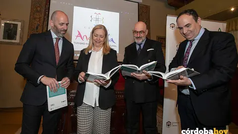 Presentaci&oacute;n del libro 'Retos actuales de la fiscalidad del turismo. Los denominados impuestos sobre estancias tur&iacute;sticas' FOTO C&Aacute;TEDRA DE TURISMO PATRIMONIAL Y CULTURAL DE LA UCO