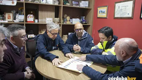 El presidente de la Diputaci&oacute;n, Salvador Fuentes, en su encuentro con los alcaldes de Izn&aacute;jar y Rute en una imagen de archivo FOTO DIPUTACI&Oacute;N DE C&Oacute;RDOBA