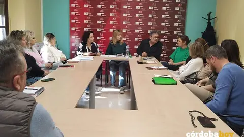 Encuentro de trabajadoras de Atende con UGT, Junta de Andaluc&iacute;a y concejales socialistas FOTO UGT