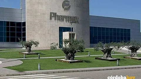 Planta de Pharmex en Almod&oacute;var del R&iacute;o FOTO PHARMEX