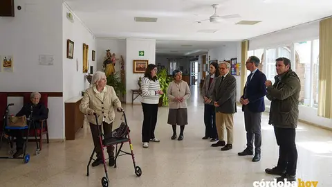 Salvador Fuentes en la residencia de mayores Jes&uacute;s Nazareno de Pozoblanco FOTO. DIPUTACI&Oacute;N DE C&Oacute;RDOBA