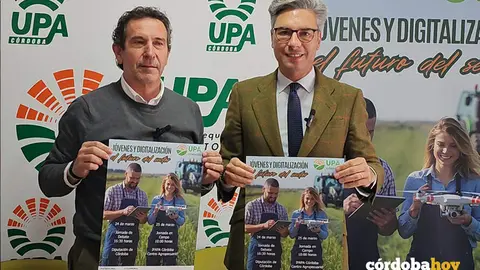 El secretario general de UPA C&oacute;rdoba, Francisco Moreno (izquierda), y el vicepresidente primero y delegado de Agricultura en la Diputaci&oacute;n de C&oacute;rdoba, Andr&eacute;s Lorite, presentan las jornadas de jovenes agricultores FOTO UPA