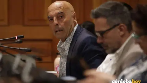 Antonio Hurtado en el Pleno extraordinario de abril celebrado esta ma&ntilde;ana FOTO AYUNTAMIENTO DE C&Oacute;RDOBA