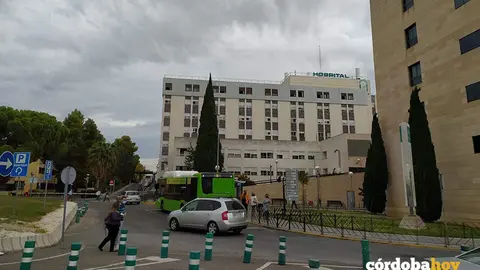 Vista exterior del Hospital Universitario Reina Sof&iacute;a de C&oacute;rdoba, en una imagen de archivo FOTO EUROPA PRESS