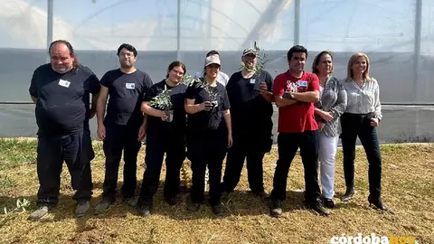 Proyecto Actividades auxiliares en viveros y centros de jardiner&iacute;a para personas con discapacidad intelectual de la Fundaci&oacute;n Futuro Singular FOTO IMDEEC