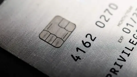 C&oacute;mo activar una tarjeta de cr&eacute;dito: m&eacute;todos, seguridad y primeros pasos
