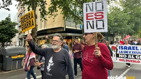 Manifestaci&oacute;n 'No a la guerra' en C&oacute;rdoba