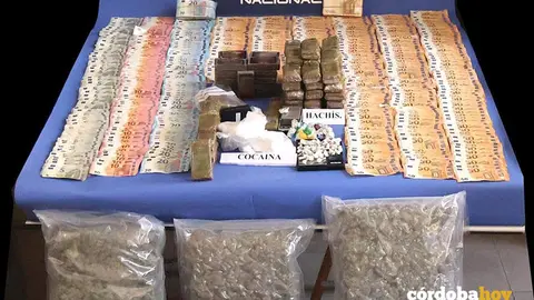 Parte del material incautado por la Polic&iacute;a Nacional durante la operaci&oacute;n FOTO CNP