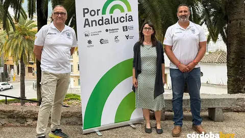 La candidata n&uacute;mero 3 por C&oacute;rdoba al Parlamento andaluz de la coalici&oacute;n Por Andaluc&iacute;a, Sandra Aceituno, junto al presidente de la Plataforma T&eacute;cnica de Emergencia Sanitaria de Andaluc&iacute;a (Platesa), David Orihuela FOTO POR ANDALUC&Iacute;A