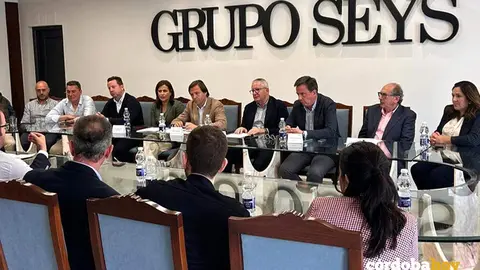 El director de campa&ntilde;a del PP de Andaluc&iacute;a y l&iacute;der de la candidatura cordobesa al Parlamento andaluz en las elecciones del 17M, Antonio Repullo, en la visita a Muebles Grupo Seys con un encuentro con empresarios FOTO PP