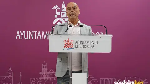 Antonio Hurtado, en la rueda de prensa de hoy en el Ayuntamiento de C&oacute;rdoba FOTO PSOE