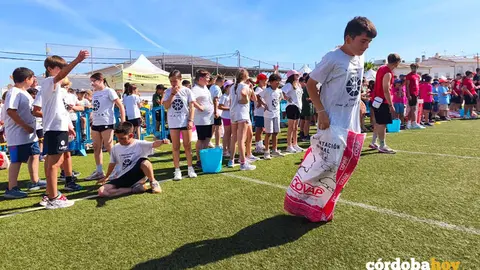Participantes en las  Olimpiadas Rurales Escolares de Los Pedroches 2026 FOTO ESVERDE COMUNICACI&Oacute;N