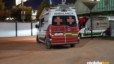 Imagen de una ambulancia de Cruz Roja en la Feria de C&oacute;rdoba FOTO CRUZ ROJA