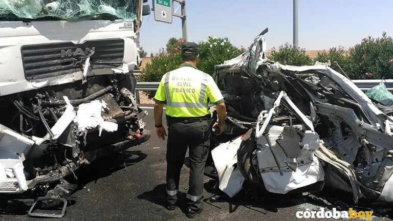Accidente mortal en la A-4
