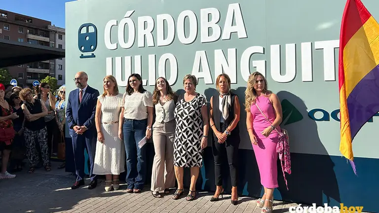 Acto para rotular la estaci&oacute;n del AVE de C&oacute;rdoba con el nombre de Julio Anguita