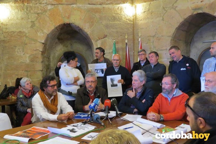 Reunión de la Plataforma Aire Limpio en la Torre Malmuerta sobre Cosmos