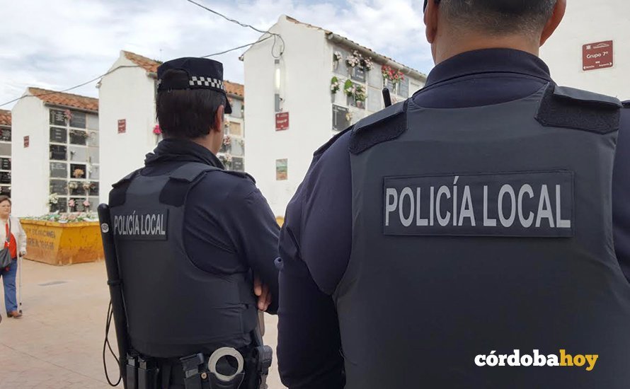 policias chaleco