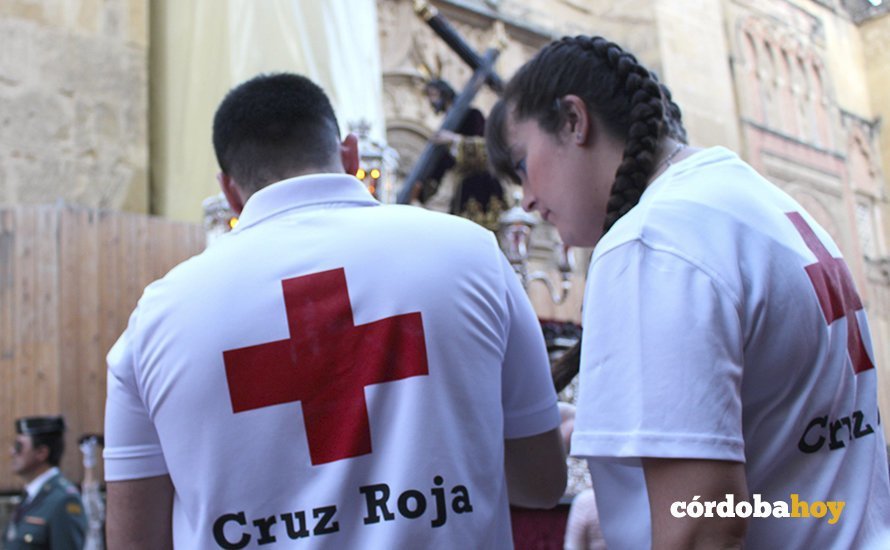 cruz roja semana santa 1