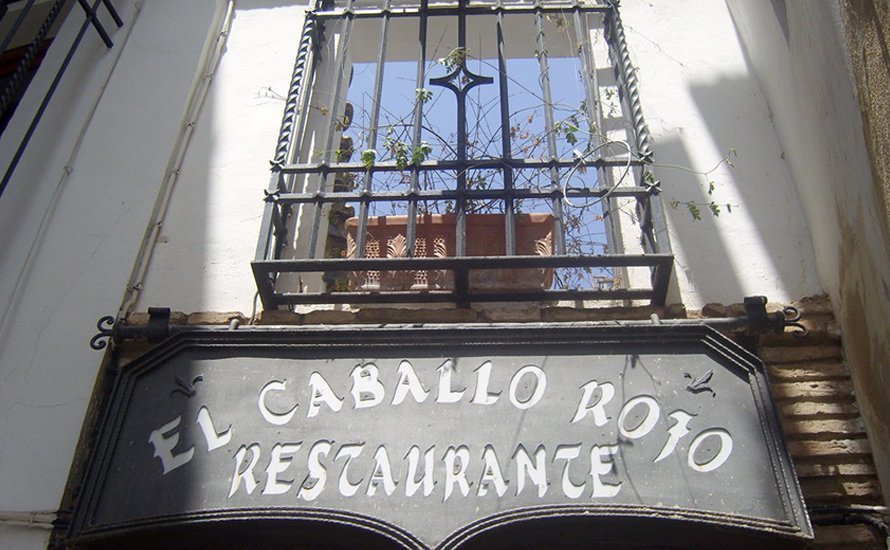 caballo rojo