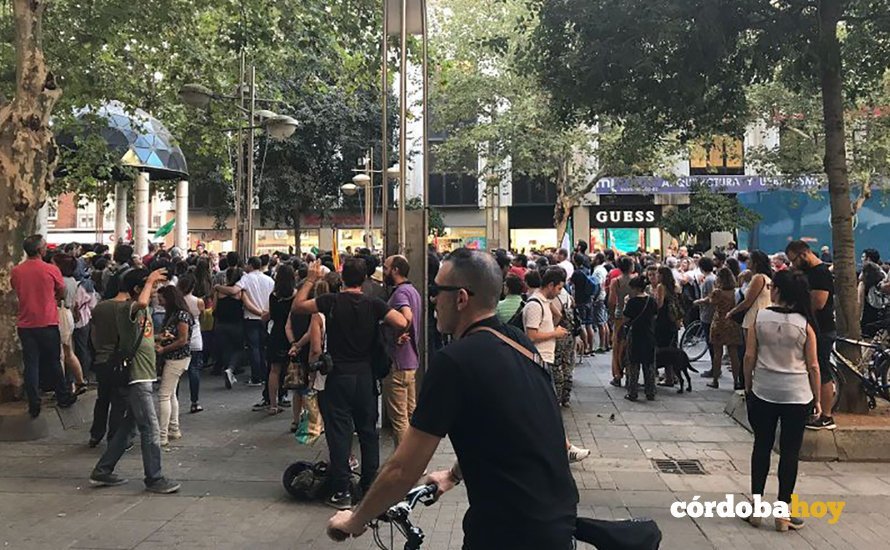 policia en el centro 1