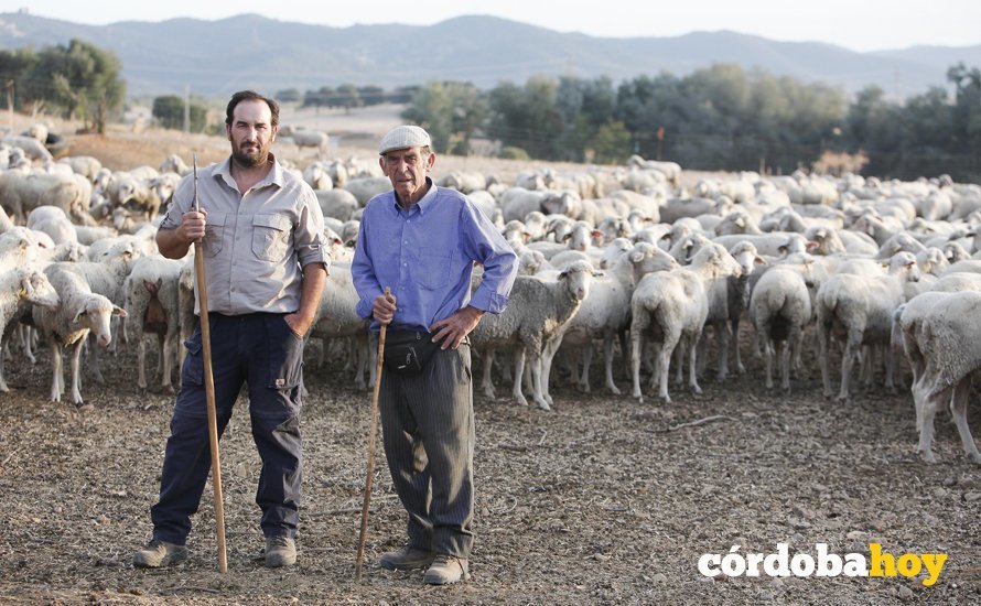 CORDOBA. 12/10/2017. ENTREVISTA AL PASTOR FELIPE MOLINA. FOTO: ROLDAN SERRANO. CORDOBA HOY.