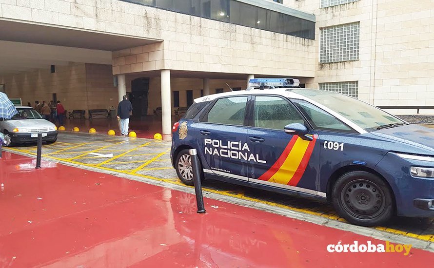 Policía en el Hospital