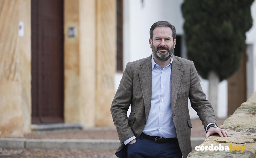 Adolfo Molina 6