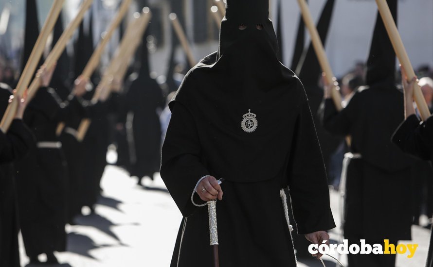 CORDOBA. 29/03/2018. SEMANA SANTA 2018. JUEVES SANTO. HERMANDAD DE EL NAZARENO DE JESUS NAZARENO. FOTO: ROLDAN SERRANO. CORDOBA HOY.