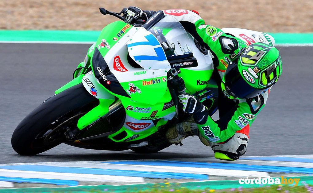 Andrea Sibaja en plena carrera